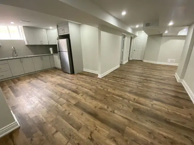 2 BEDROOM ,1 WASH , 2 PARKINGS  , BASEMENT in Long Term Rentals in Mississauga / Peel Region - Image 2