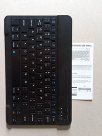 Compact Bluetooth wireless keyboard for Apple iPad n Android ph