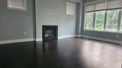 Executive Whitby Home for Rent: 4 Beds, 3 Baths, ----Ravine Lot! Ready for immediate occupancy! -Fou...