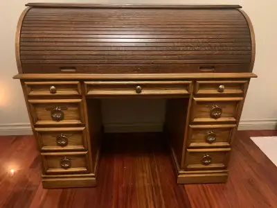 Vintage Sligh Solid Wood Roll Top Desk, View more