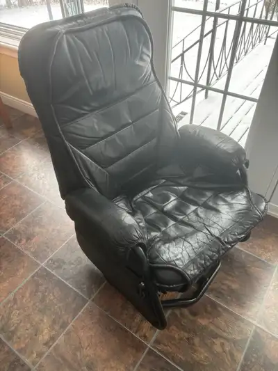 Fauteuil berçant et pivotant, View more