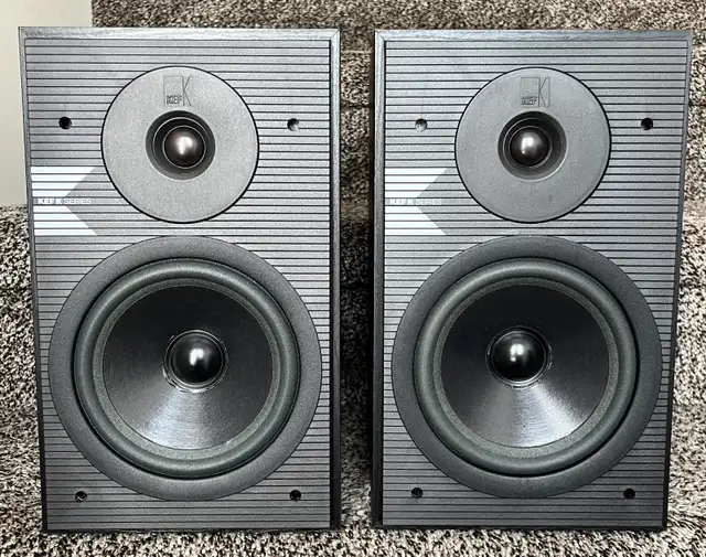 KEF Bookshelf Speakers in Speakers in Winnipeg - Image 2