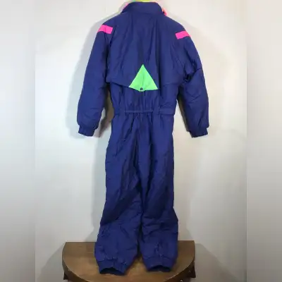 Extra large / xl Pit to pit measurements (cm): 60 120$ (femme)