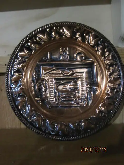 Coppercraft 10-1/2 inch  Round Wall  Art in Home Décor & Accents in Kitchener / Waterloo - Image 2
