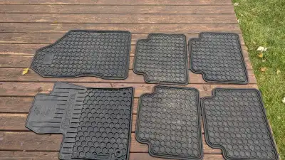 4 Tapis hiver pour Prius Prime