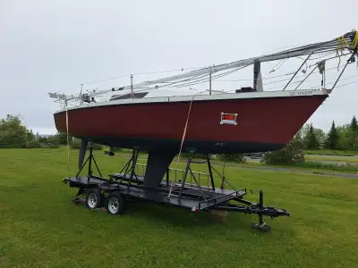 Laser 28 sailboat with road licensed trailer. Torquedo POD 2.0 with Honda EU 2000i generator. All re...
