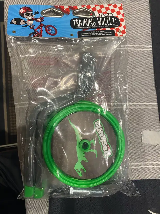 Raskullz training wheels in Clothing, Shoes & Accessories in Mississauga / Peel Region - Image 2