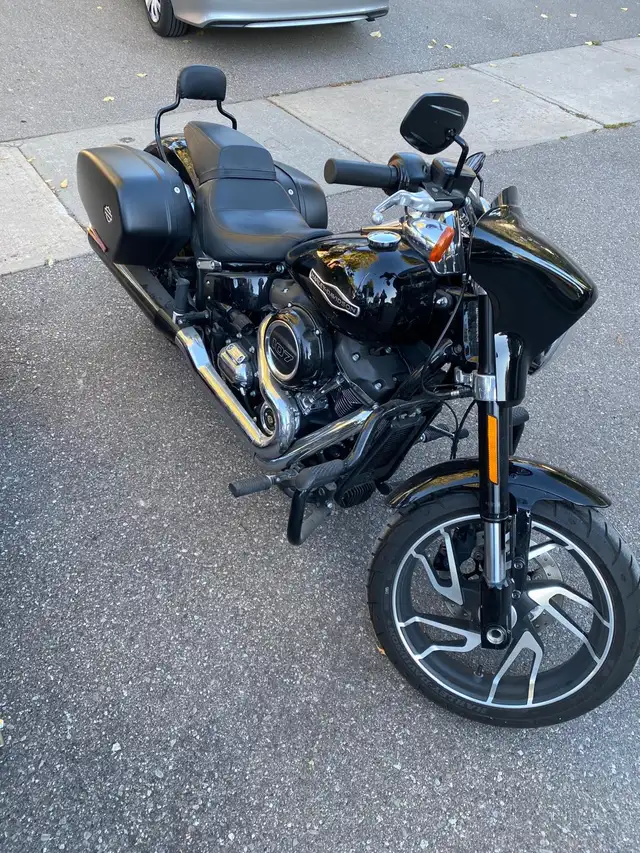 2018 Harley Davidson Sport Glide in Street, Cruisers & Choppers in City of Toronto - Image 4