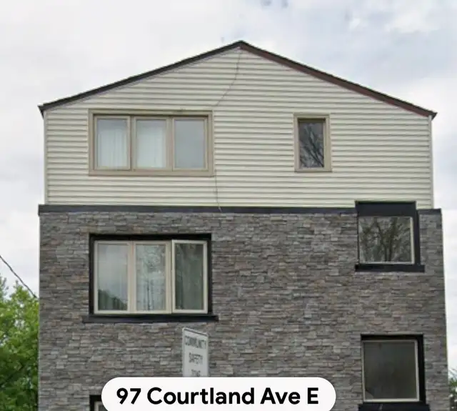 1 Bedroom Apt Near Downtown Kitchener