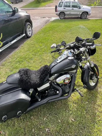 2009 Fat Bob for sale. In great condition. One owner bike, bought brand new at Redline Harley in Llo...