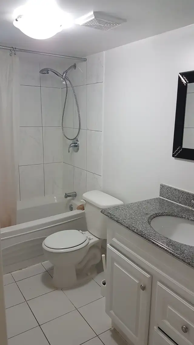 One bedroom with 3 pcs washroom, Mississauga in Room Rentals & Roommates in Mississauga / Peel Region - Image 3