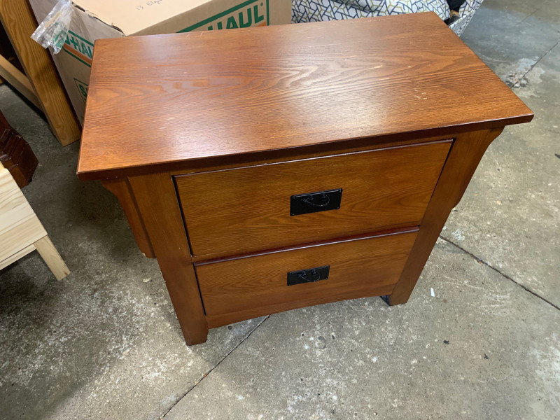 Night stand Dressers & Wardrobes Kitchener / Waterloo Kijiji