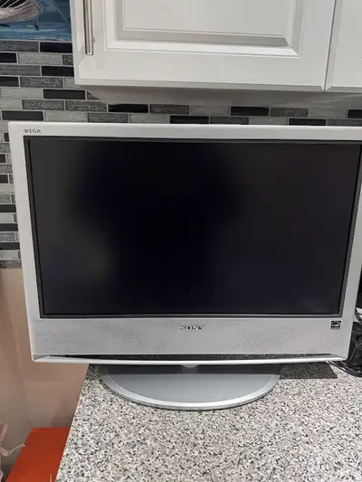 Sony KLV-S23A10 23 Inch LCD, View more