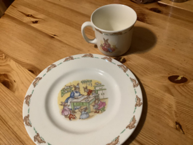 Vintage Bunnykins Cup and Dinner Plate (1984) in Arts & Collectibles in Strathcona County - Image 2