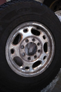 245/75/R16 8 lug 8 nut 8 bolt gm chevy alloy rims w tires