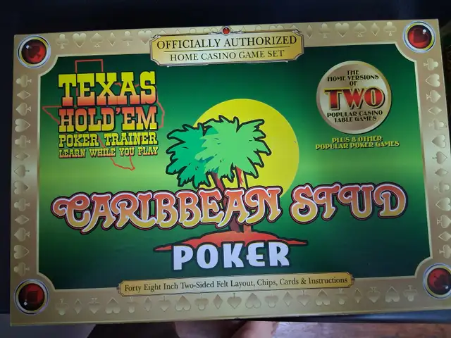 Casino Poker game set in Toys & Games in West Island - Image 2