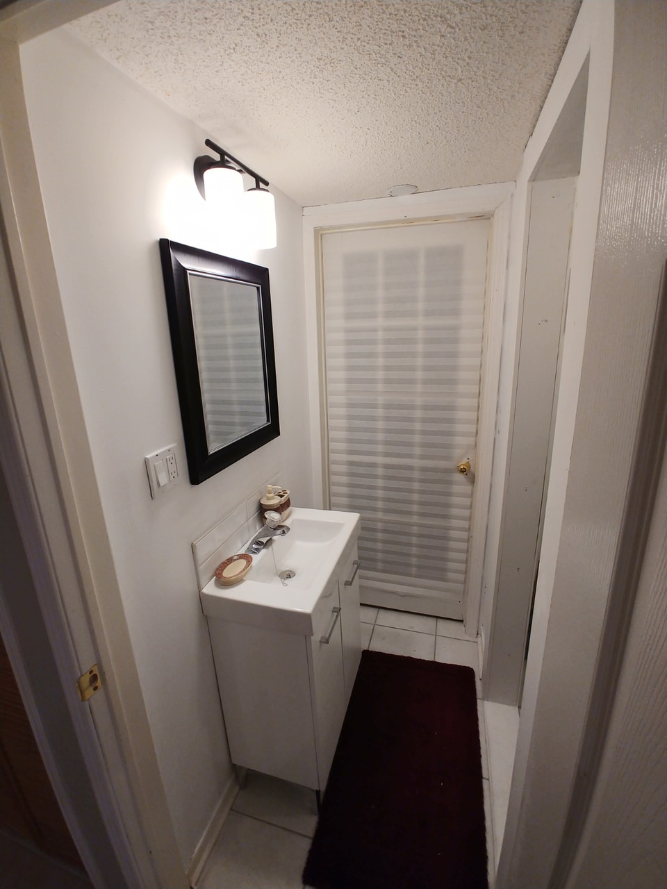Clean ground floor basement studio for rent (separate entrance) 5