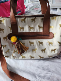Unicorn design duffle bag