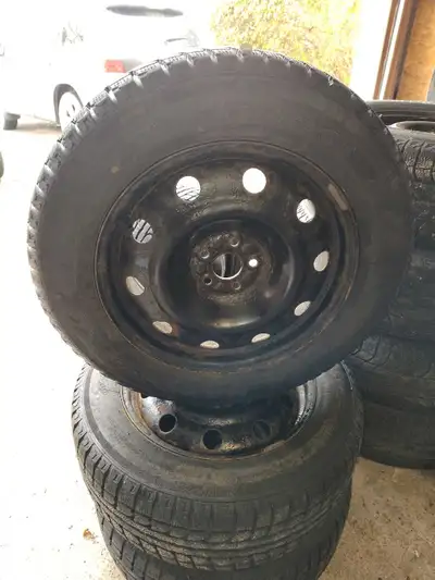 Selling used 225/60R17 Maxtrek, Trek M7 tires, mounted on steel rims. These tires are ready to roll...