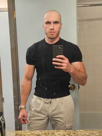 looking for job security guard , View more