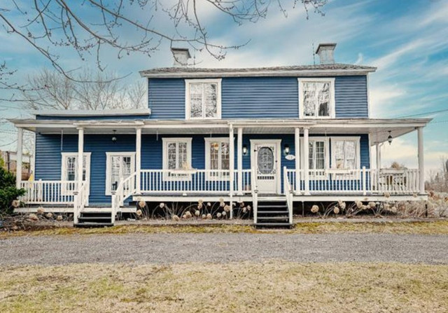 Maison Centenaire 4 chambres à coucher à Saint-Sulpice avec vue dans Maisons à vendre  à Laval/Rive Nord