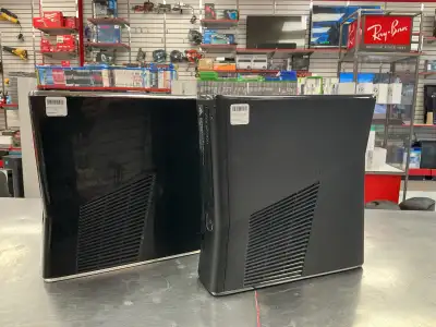 Plusieurs console Xbox 360 disponible Prix entre 90$ et 110$ Bonne état Fonctionne a1 Possède manett...