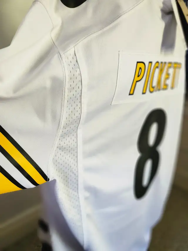 NFL Pittsburgh Steelers Jersey in Arts & Collectibles in Barrie - Image 9