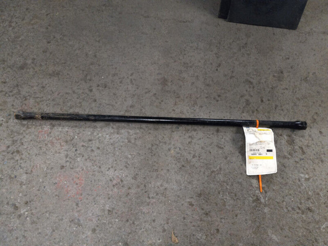 92-93 CHEVY S10 RH FRONT TORSION BAR in Other Parts & Accessories in Sudbury