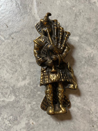 Antique Scottish bagpiper brass/ bronze door knocker. 5”tall.