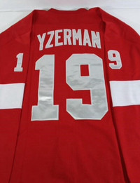 YZERMAN  HOCKEY JERSEY  Red Wings Detroit