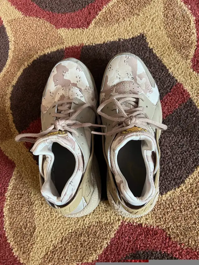 Nike Air Huarache Run Desert Camo Women’s Shoes in Women's - Shoes in Oshawa / Durham Region - Image 7