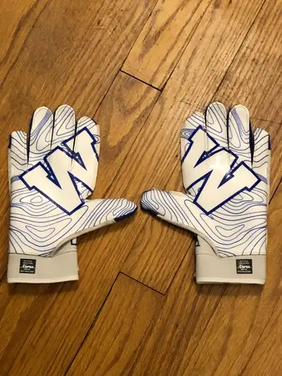 BRAND NEW,  Youth’s, Cutters brand Winnipeg Blue Bomber Gloves, View more