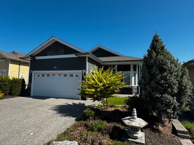 IMMACULATE AND MODERN 2 BEDROOM plus DEN RANCHER IN DESIREABLE 45+ adult oriented ""SAGE CREEK""! Th...