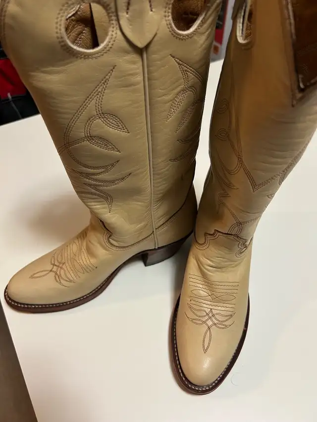 Brand New Go Western Stampede Leather Cowboy Boots in Men's Shoes in Calgary - Image 5
