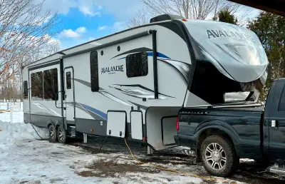 Gorgeous mid bunk fifth wheel. Lovely condition. Two owners. Non smokers. Exact model is here https:...
