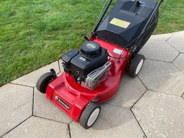 Looking for old/ unwanted lawnmowers in Lawnmowers & Leaf Blowers in Guelph - Image 2