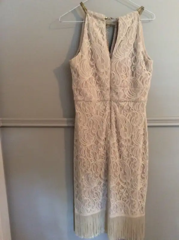 Robe Ivoire Pêche in Women's - Dresses & Skirts in Trois-Rivières - Image 3