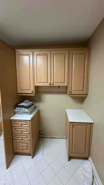 Solid Kitchen Cabinet Set – Upper & Lower Cabinets + Countertops, View more