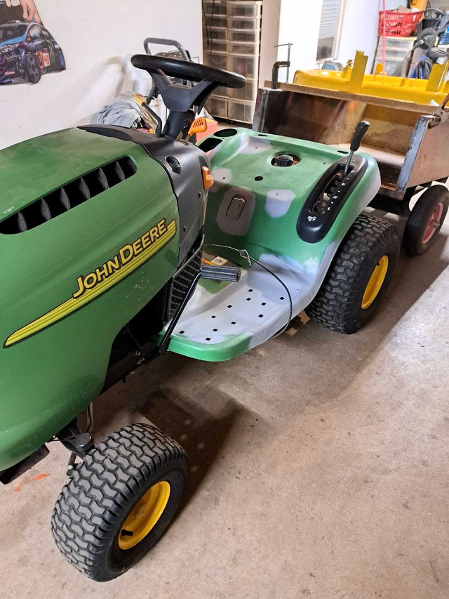 looking for unwanted riding mowers  in Lawnmowers & Leaf Blowers in Kingston