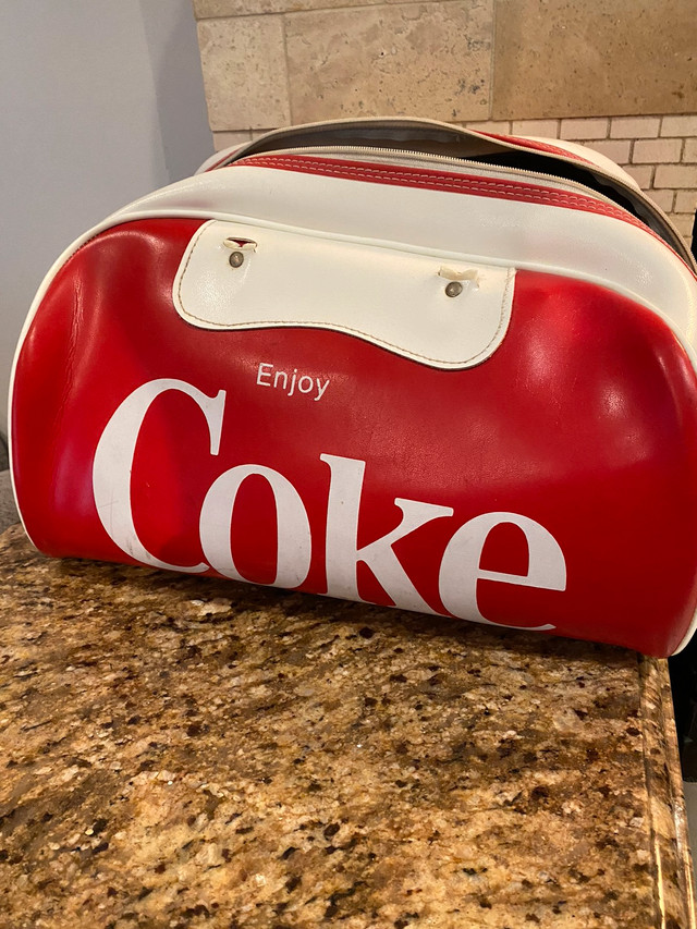 SOLD-VINTAGE COCA COLA BOWLING BAG  in Arts & Collectibles in City of Toronto