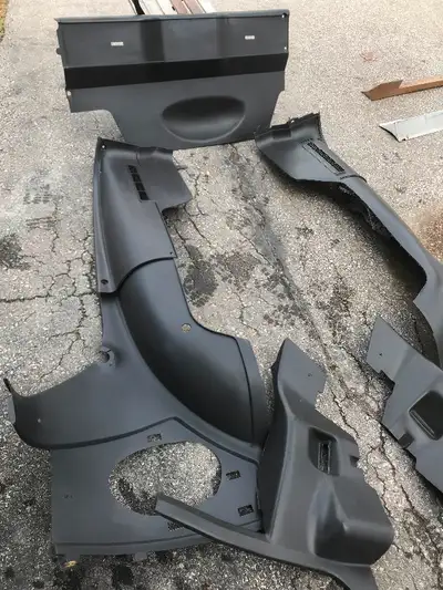 ••PARTING OUT ••VERY CLEAN CHARCOAL INTERIOR ••IROC Z28+TRANS AM GTA ••MANY ORIGINAL PARTS AVAILABLE...