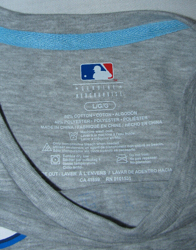 Ladies Baseball Toronto Blue Jays Short-Sleeve T-Shirt Sz L NEW in Arts & Collectibles in Saint John - Image 3