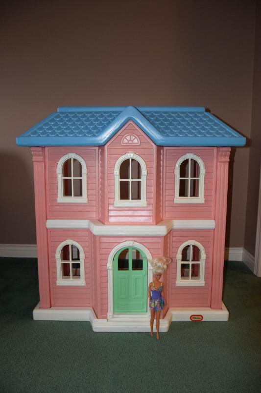 Little Tikes Doll House in Toys & Games in Oakville / Halton Region