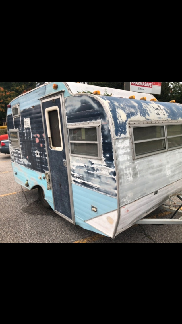 10 retro rare vintage small lightweight camper trailers travel  in Park Models in Barrie - Image 3