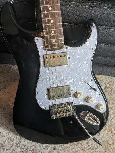 Electric Guitar Fender Stratocaster BlackTop, View more