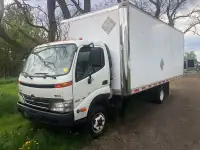 2009 HINO 155 Diesel Automatic 16’ Box with Ramp LOW KMS!!! 