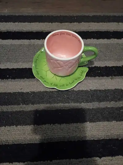 Hallmark Cup LillyPad Set, View more