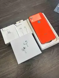 iPhone XR 64 GB REAR COLOUR **Airpods/Fast Charger/Delivery**