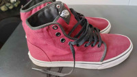 Vans high tops shoes/souliers/chaussures size/pointure 8