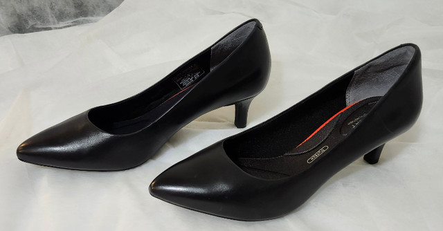 Moving sale - Brand New Rockport Leather Black heel shoes in Women's - Shoes in Richmond